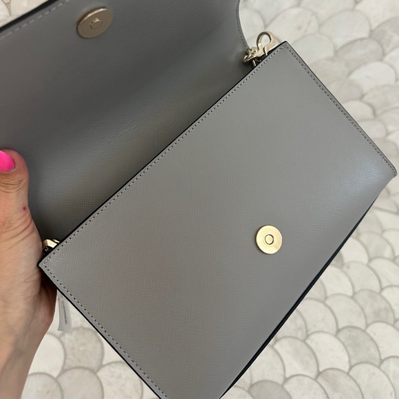 BEAUTIFUL BRAND NEW GREY AND WHITE KATE SPADE CROSS BODY! STRAP INCLUDED! - Picture 6 of 16
